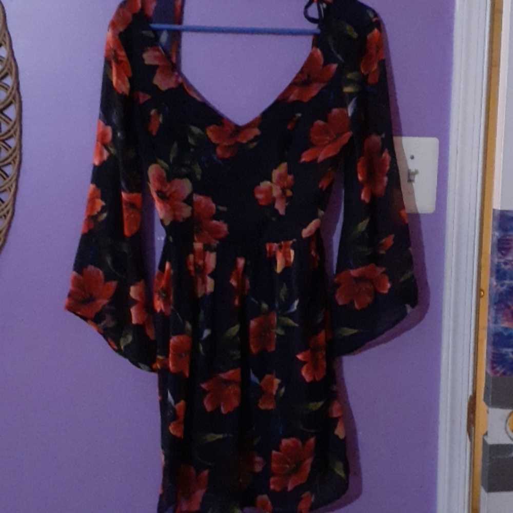HOLLISTER LONG SLEEVE SHORTS ONE PIECE